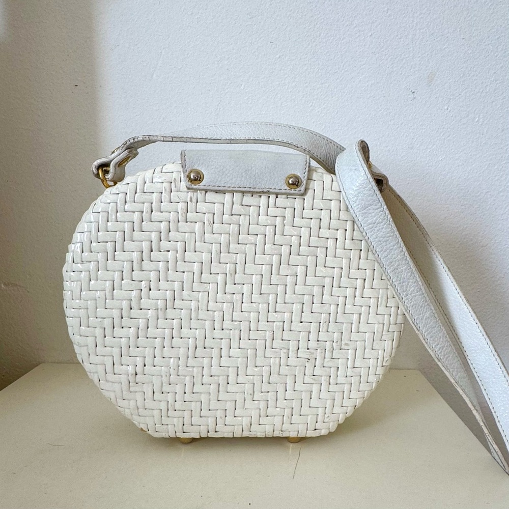 Vintage Nordstrom Made in Italy White Lacquered Wicker Hardcase Bag - Picture 2 of 16